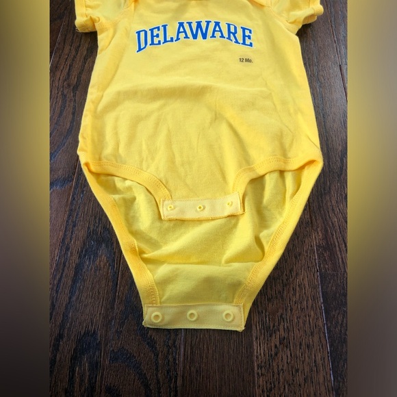 University of Delaware Bright Yellow 12M Gender Neutral One piece - BRAND NEW!! - Picture 4 of 6